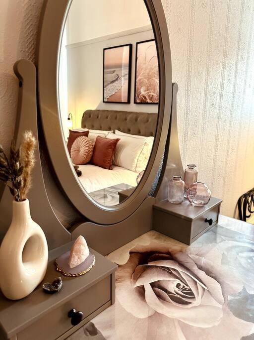 The Retreat - Large Luxury Apartment, Two Mins From Beach 伯恩茅斯 外观 照片