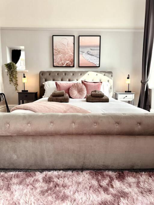 The Retreat - Large Luxury Apartment, Two Mins From Beach 伯恩茅斯 外观 照片